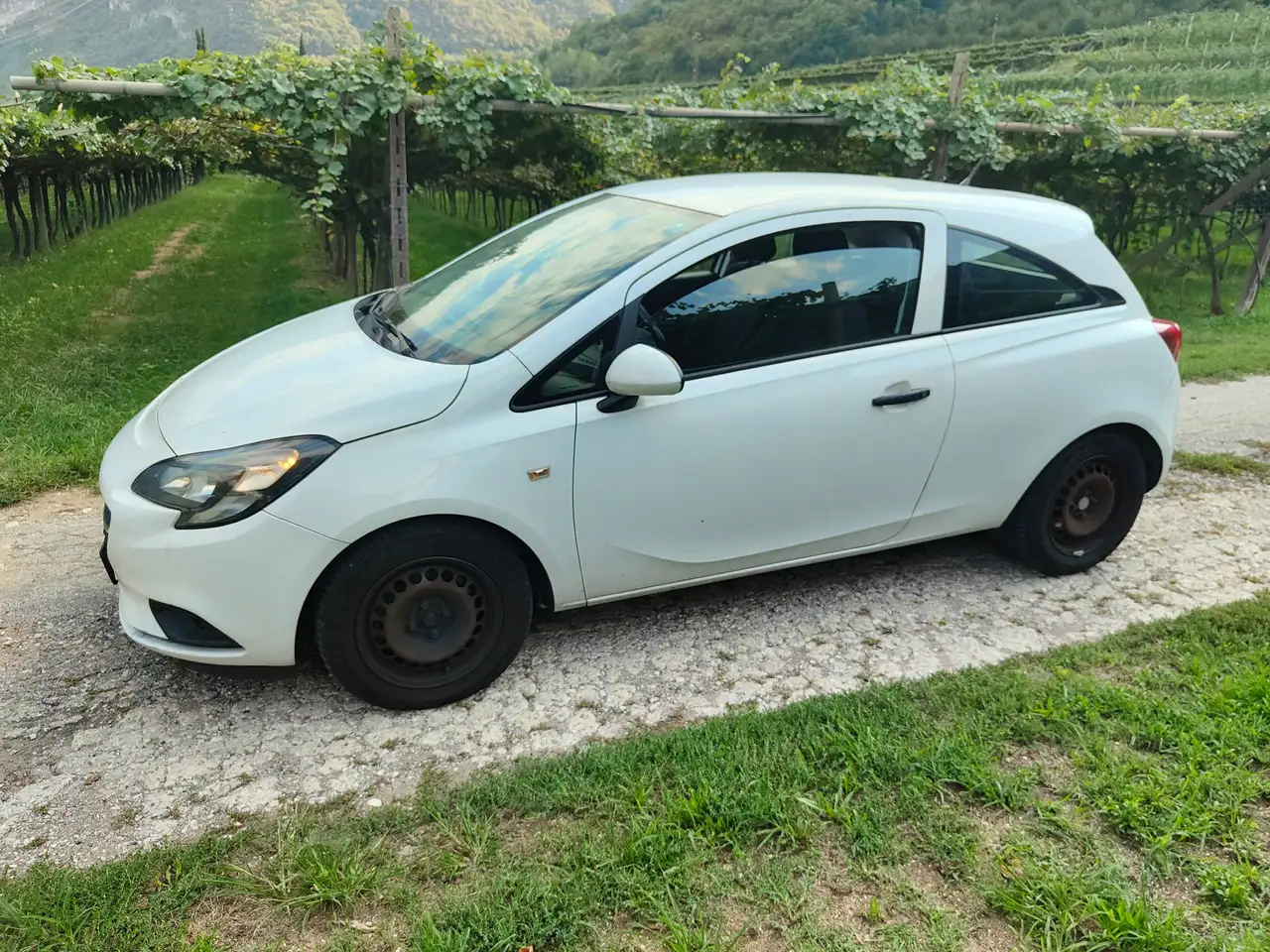 Opel Corsa Corsa 3p 1.3 cdti Corsa 75cv — photo 1 of 3