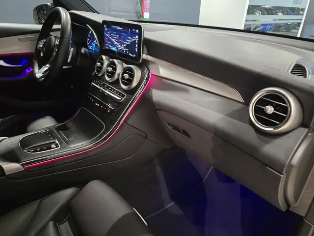 Mercedes-Benz GLC view 26