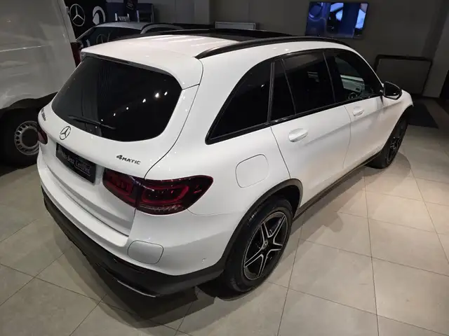 Mercedes-Benz GLC view 14