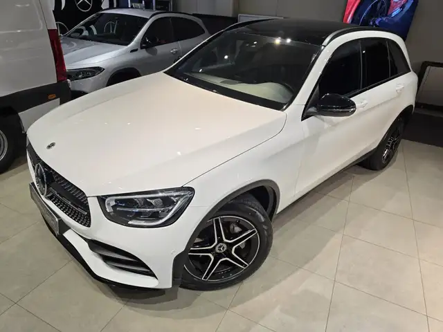Mercedes-Benz GLC view 11