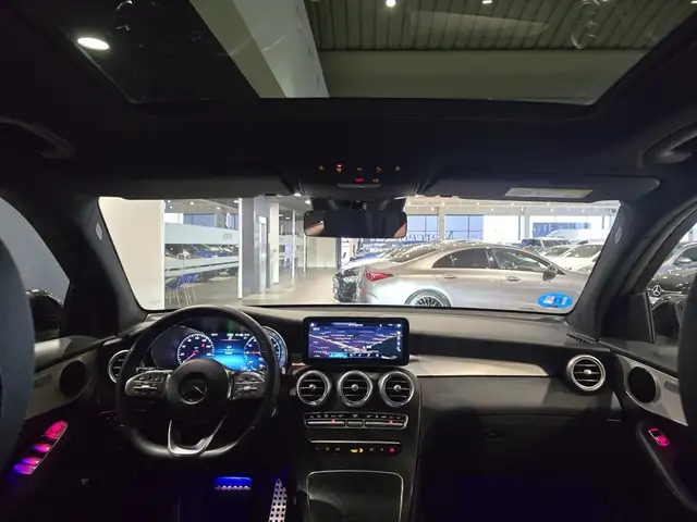 Mercedes-Benz GLC view 24