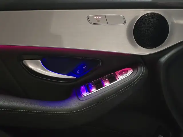 Mercedes-Benz GLC view 16