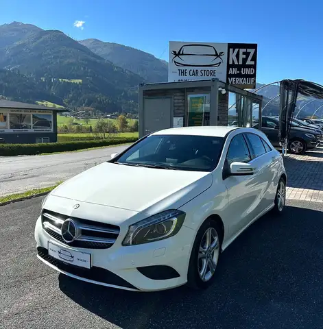 Mercedes-Benz A 180 A 180 BlueEfficiency "Erstbesitz, Scheckheft, AHK
