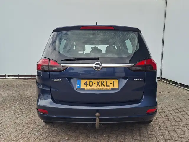 Opel Zafira Tourer view 9