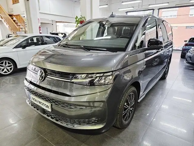 Volkswagen T7 Multivan 2.0TDI Batalla Larga Life DSG 110kW