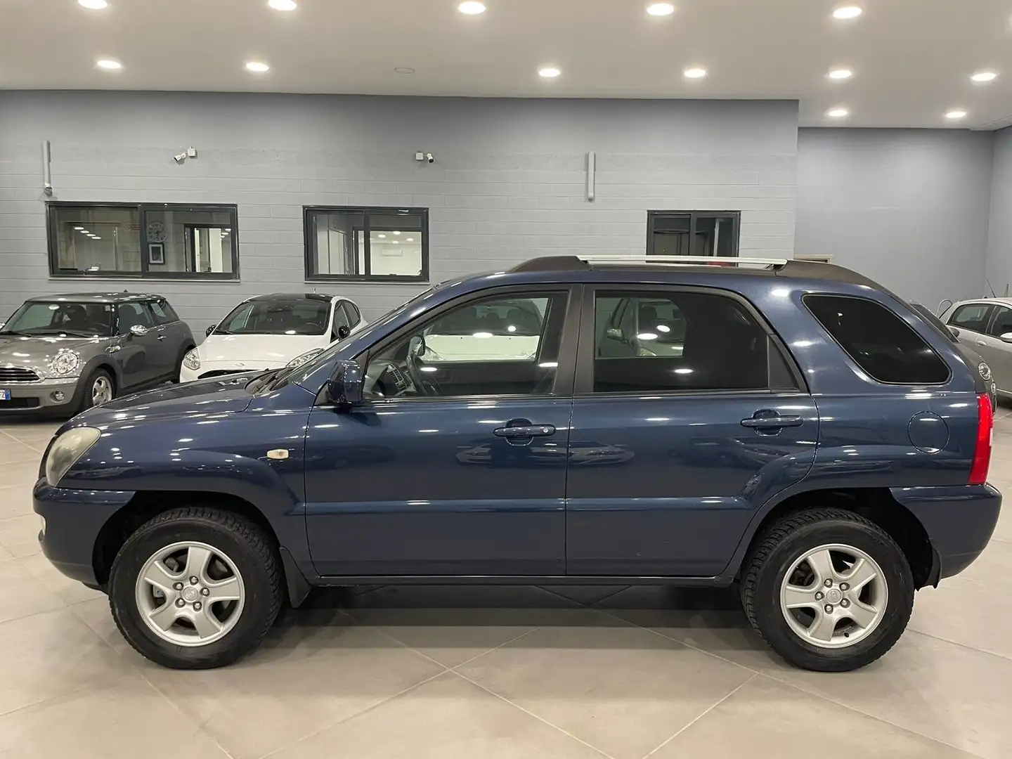 Kia Sportage Sportage 2.0 141CV Active Bleu - 2