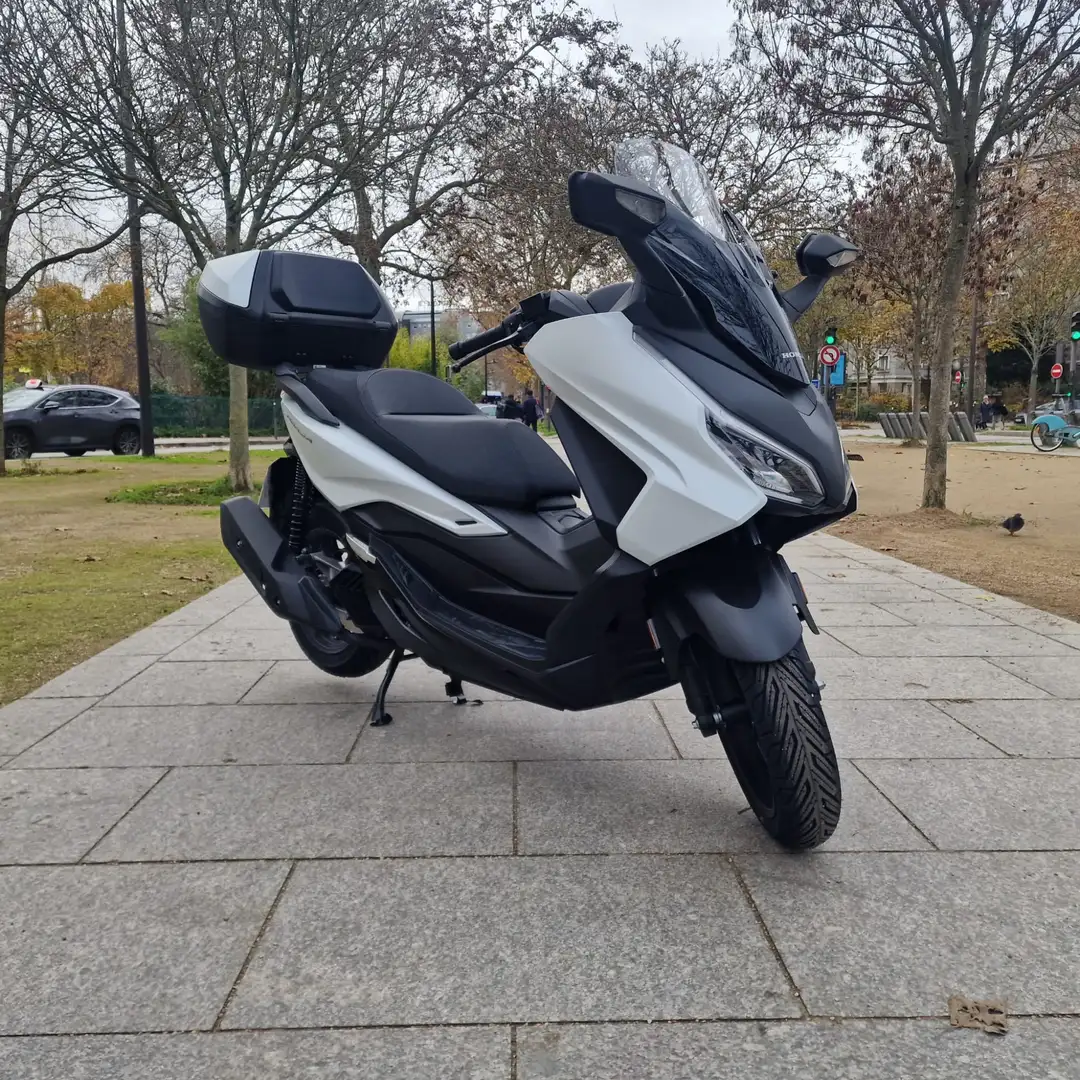 Honda Forza 125 Blanc - 1