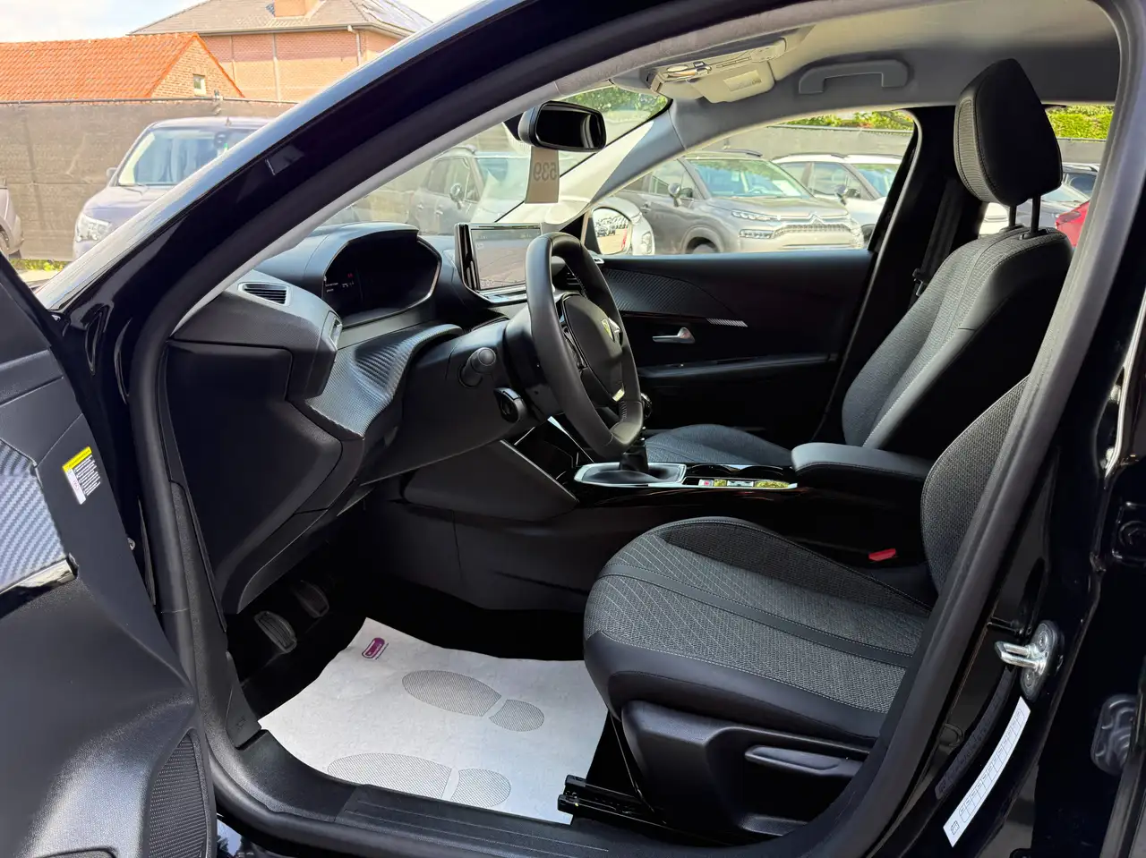 Peugeot 208 1.2i TURBO 360 CAMERA DODE HOEK NAVIGATIE LEDER FULL LED CARPLAY, миниатюра 12