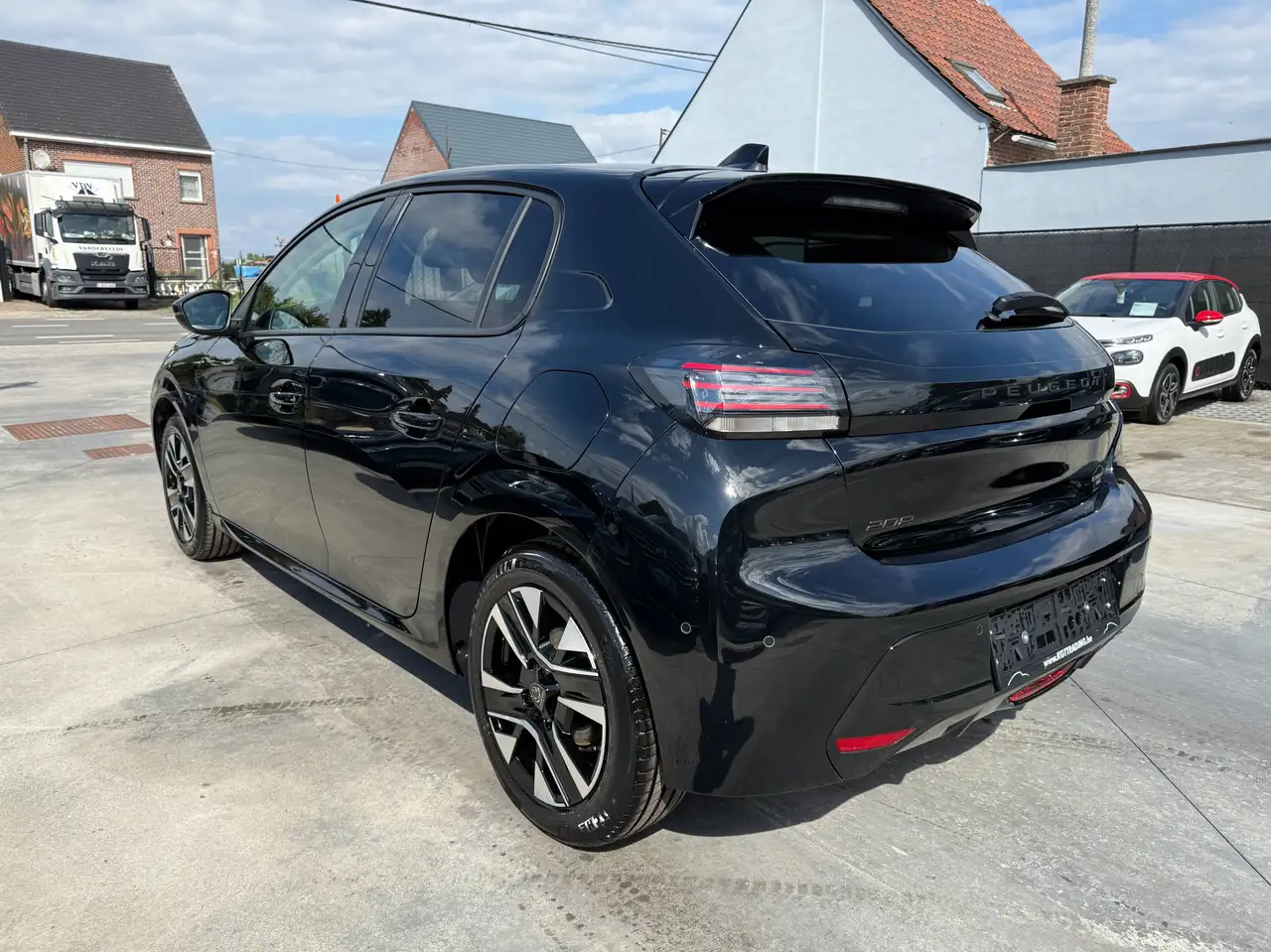Peugeot 208 1.2i TURBO 360 CAMERA DODE HOEK NAVIGATIE LEDER FULL LED CARPLAY, миниатюра 7