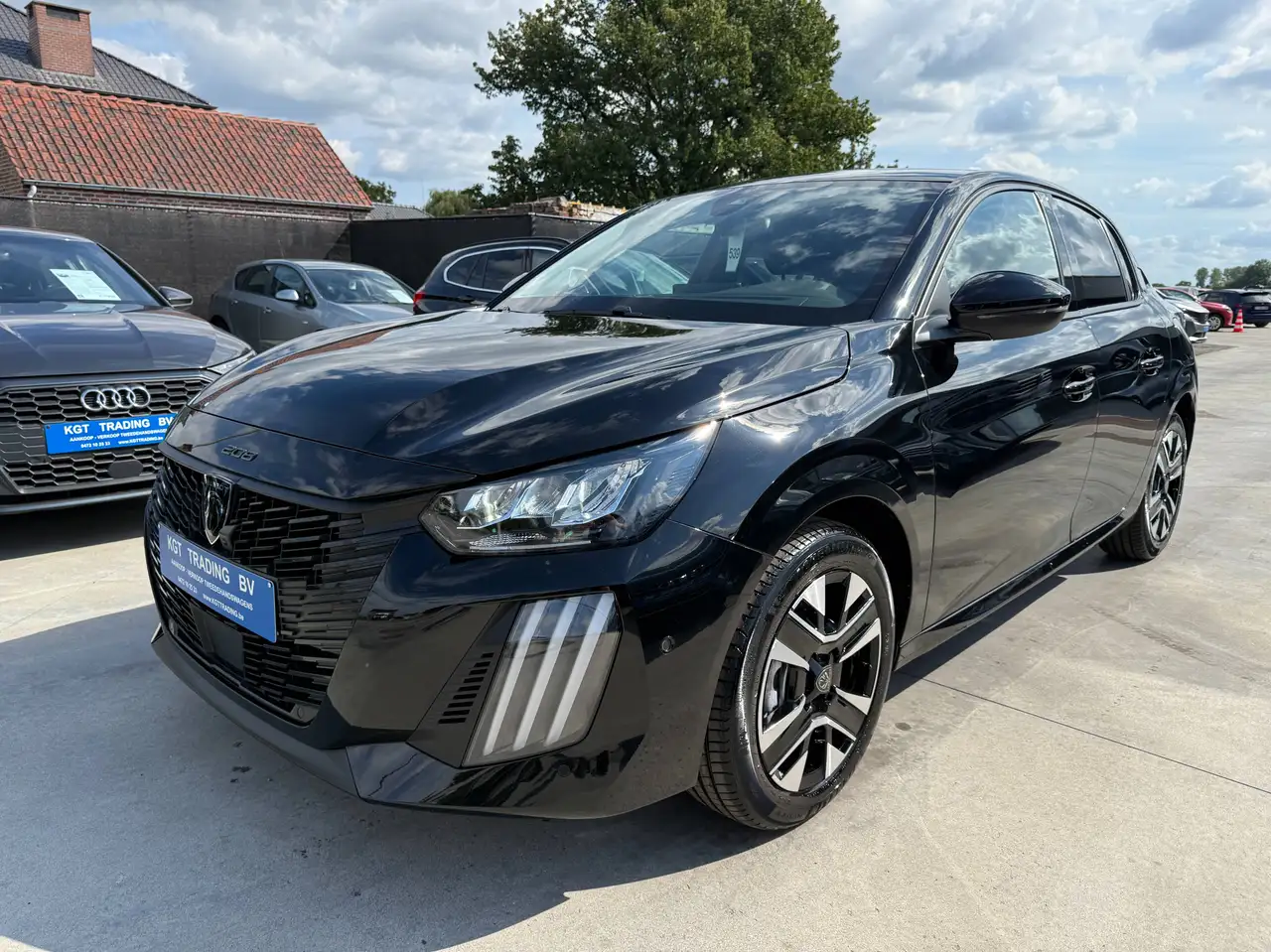 Peugeot 208 1.2i TURBO 360 CAMERA DODE HOEK NAVIGATIE LEDER FULL LED CARPLAY, миниатюра 9