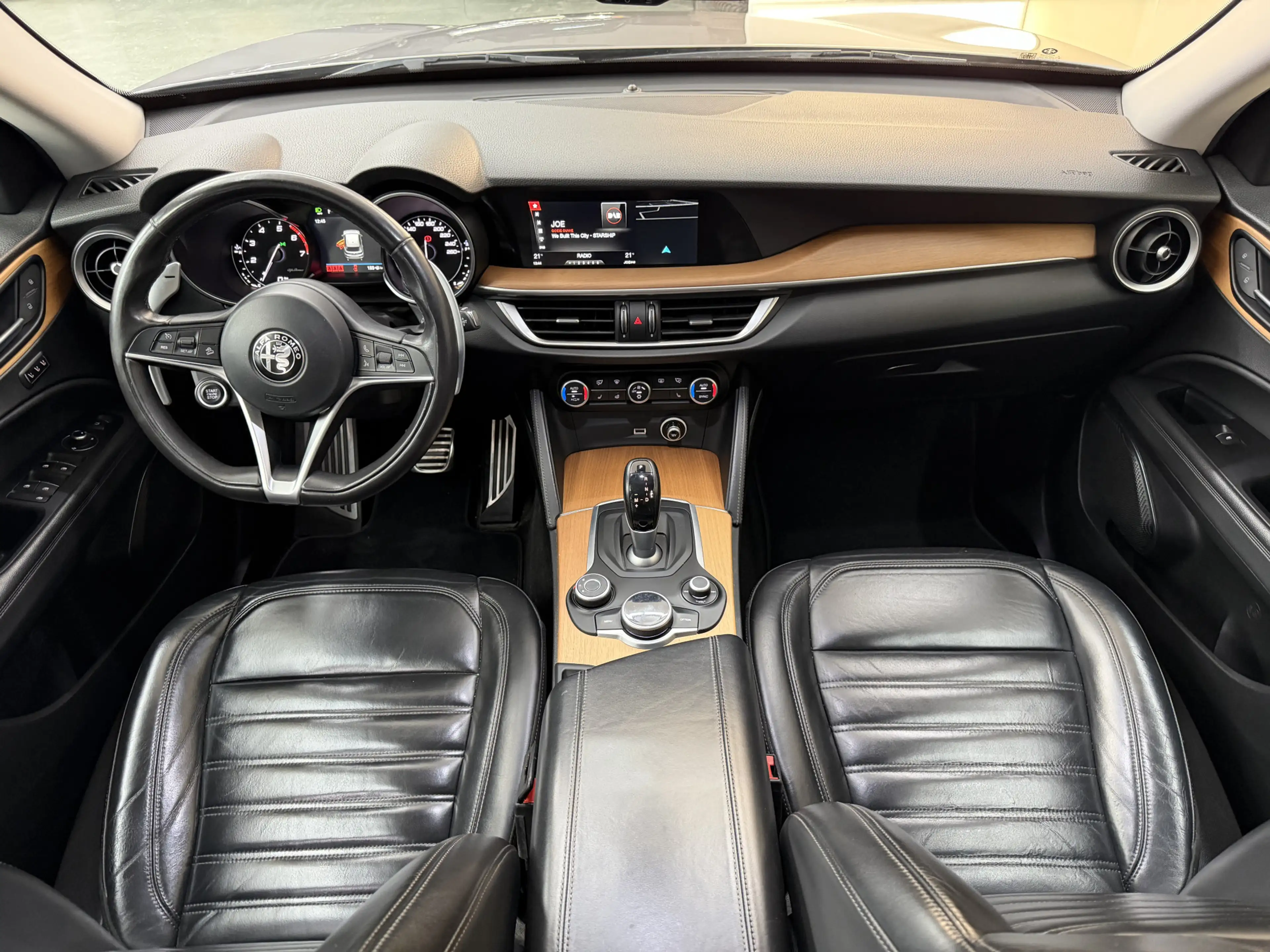 Alfa Romeo Stelvio 2.0 T AWD First Edition, 280Pk, 2017, 2de eigenaar — photo 2