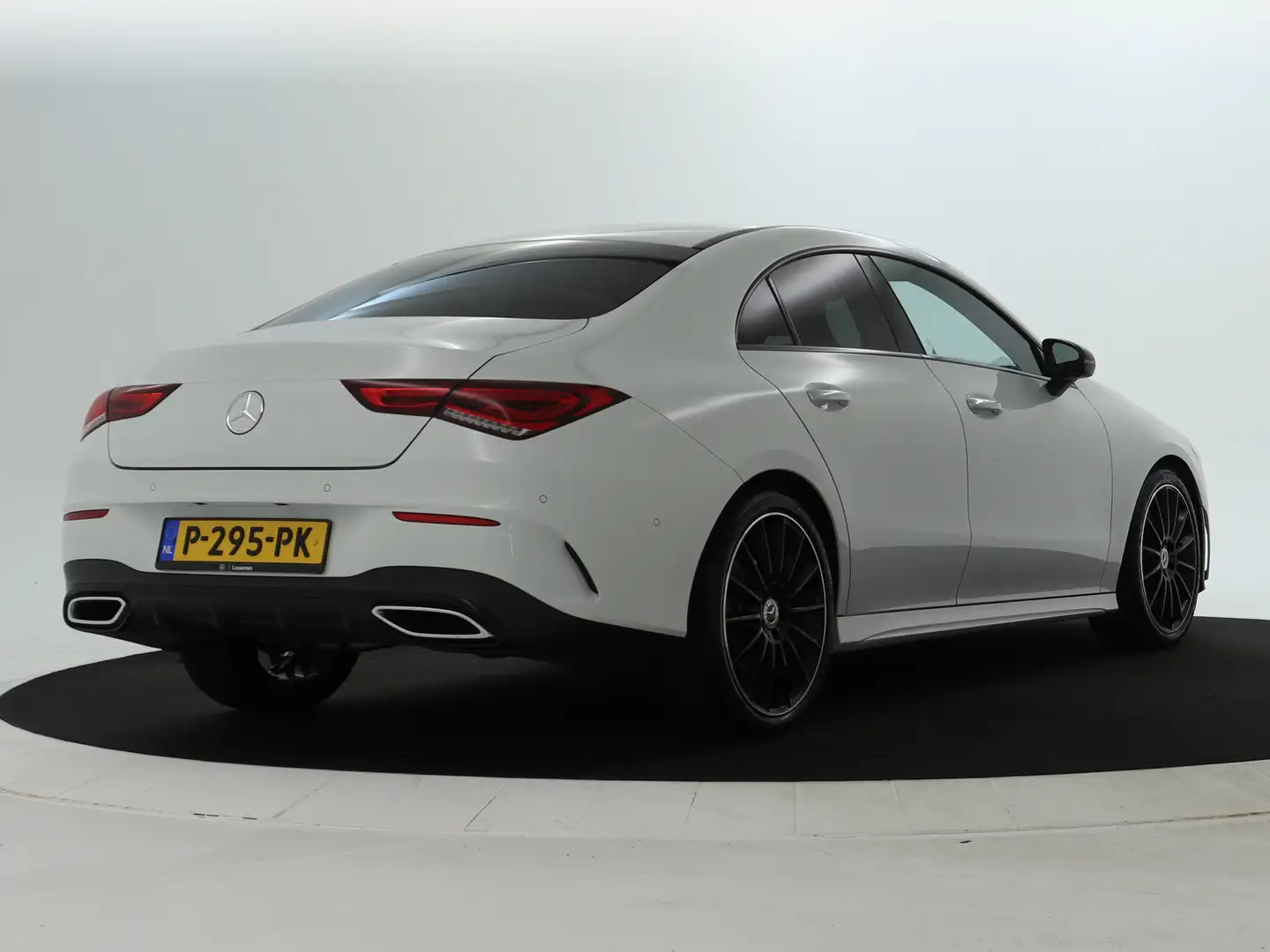 Mercedes-Benz CLA 200 AMG Line | Achteruitrijcamera | Multispaaks LM vel Weiß - 2