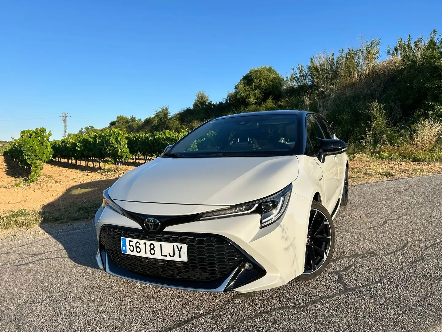 Toyota Corolla 180H GR-Sport - 1