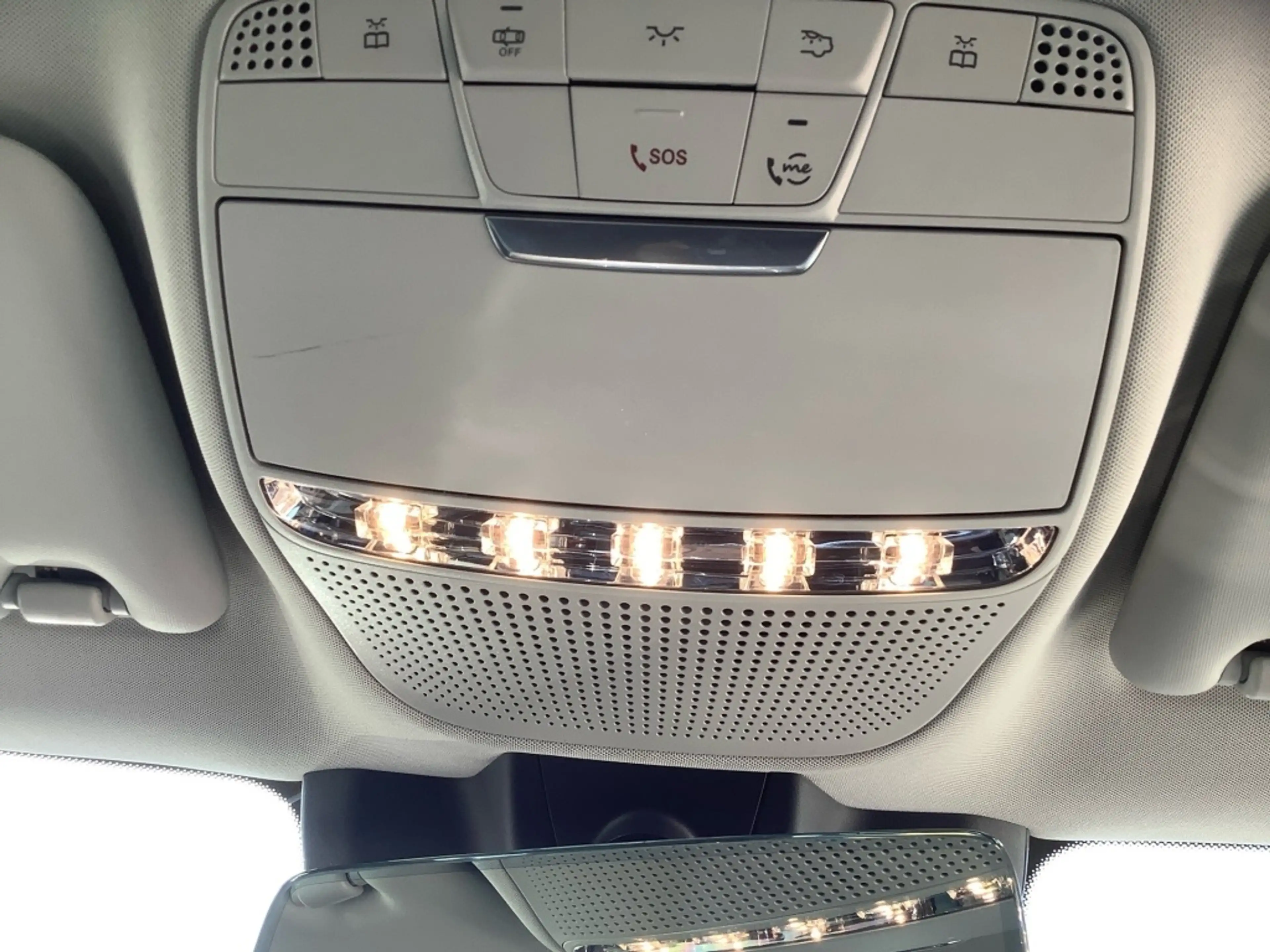 Mercedes-Benz CLS 300 d 4M AMG+Avantgarde+MBUX+Memory+Ambiente — photo 10