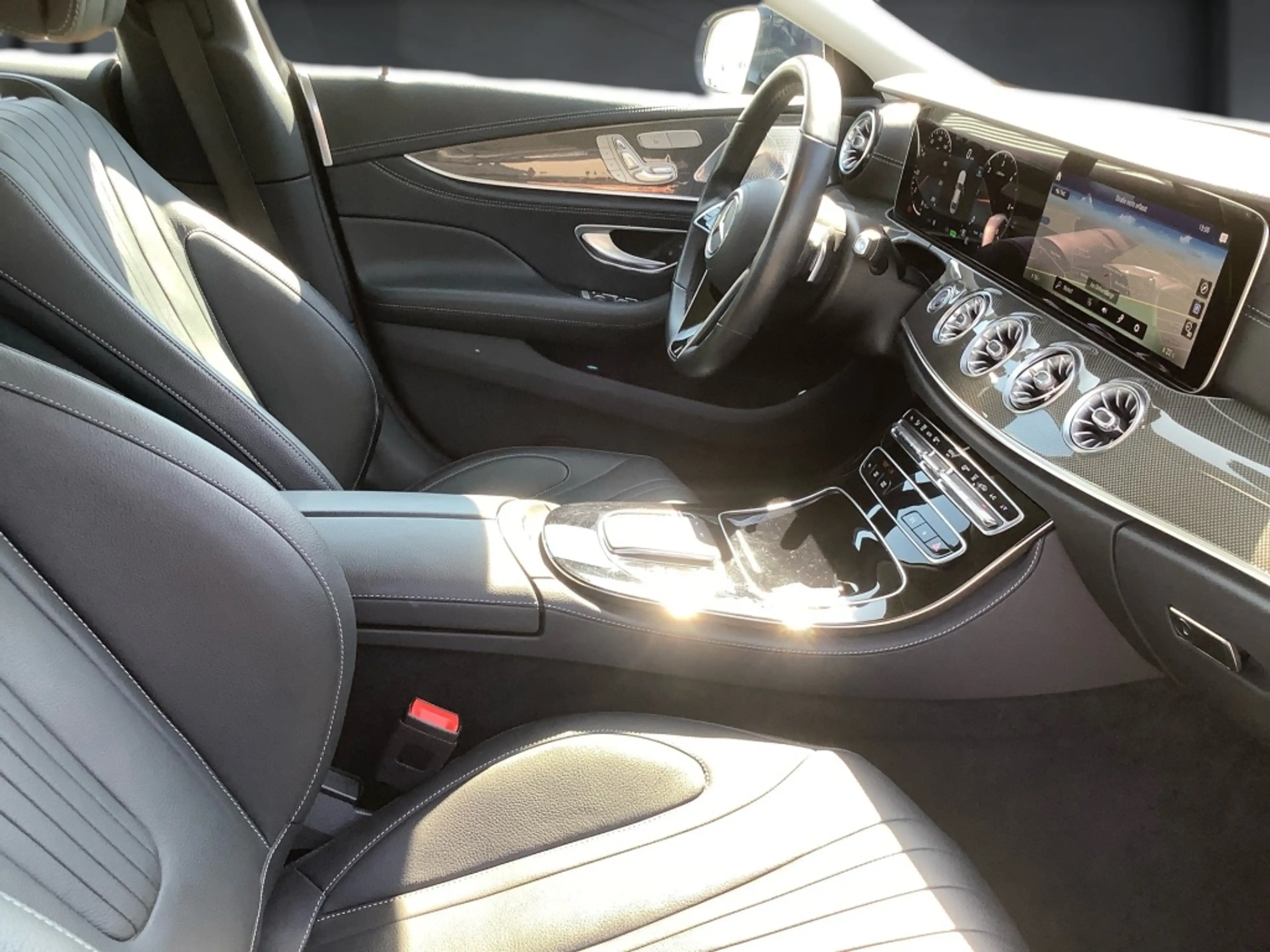 Mercedes-Benz CLS 300 d 4M AMG+Avantgarde+MBUX+Memory+Ambiente — photo 11
