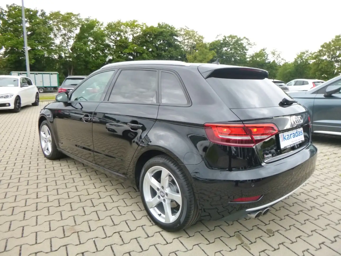 Audi A3 Sportback 35 TDI sportNAV/KAM/ACC/LED/SHZ Noir - 2