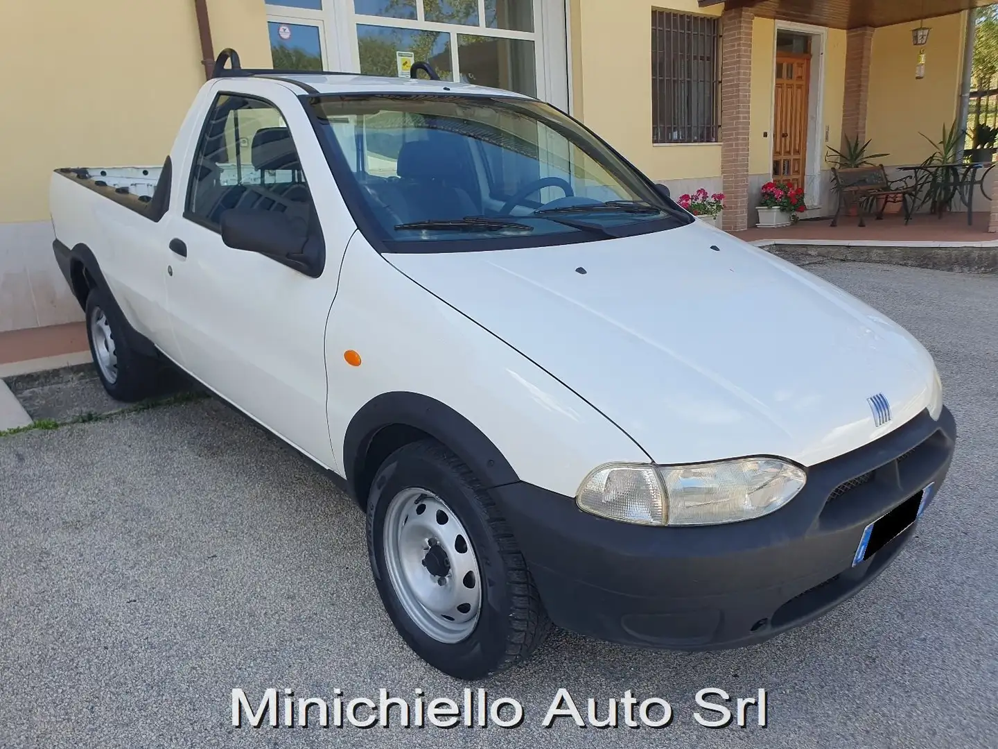 Fiat Strada 1.9 D PICK-UP UNICO PROPRIETARIO Bianco - 1