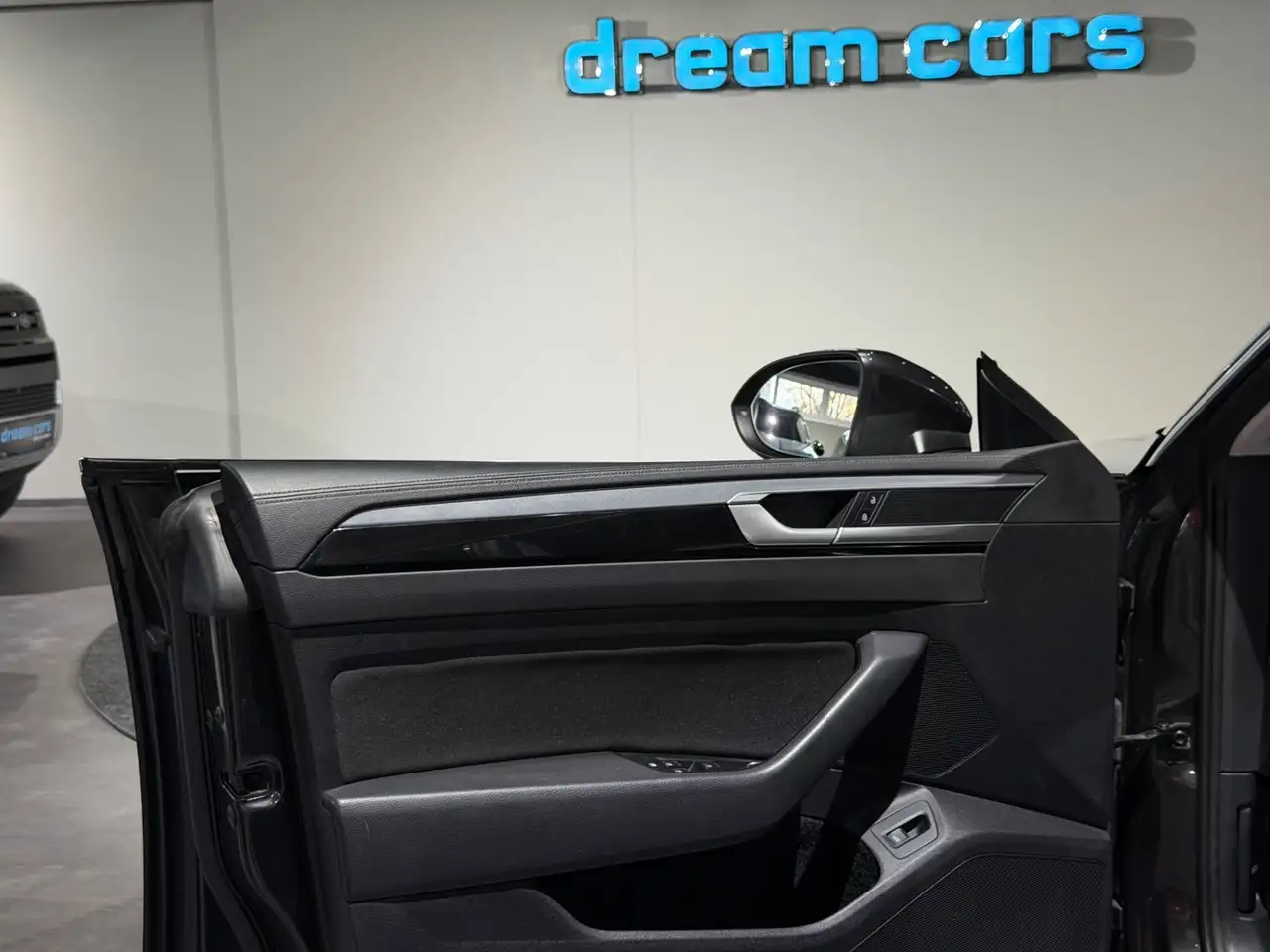 Volkswagen Arteon R-Line 2,0 TDI DSG / VIRTUAL TACHO / Navi / TOP Bild 25