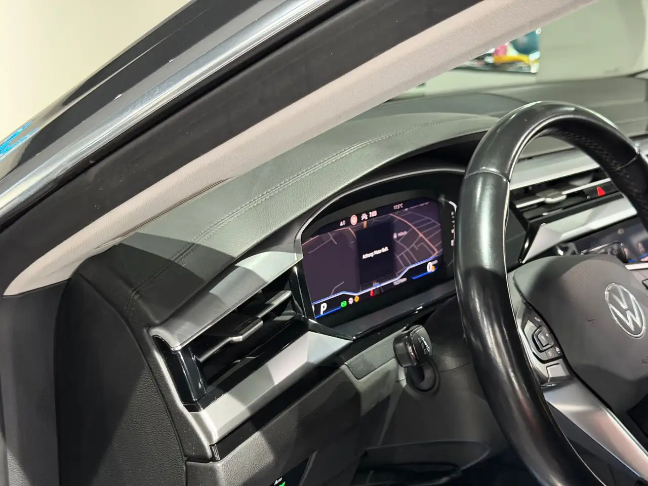 Volkswagen Arteon R-Line 2,0 TDI DSG / VIRTUAL TACHO / Navi / TOP Bild 24
