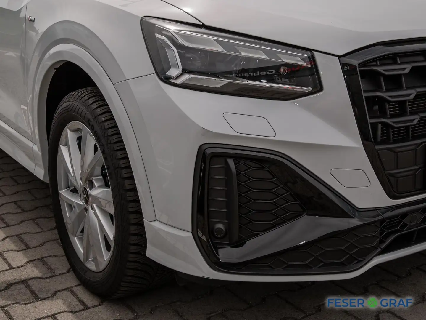 Audi Q2 35 TFSI S-line Stronic,Matrix,Kamera,Navi+ Weiß - 2