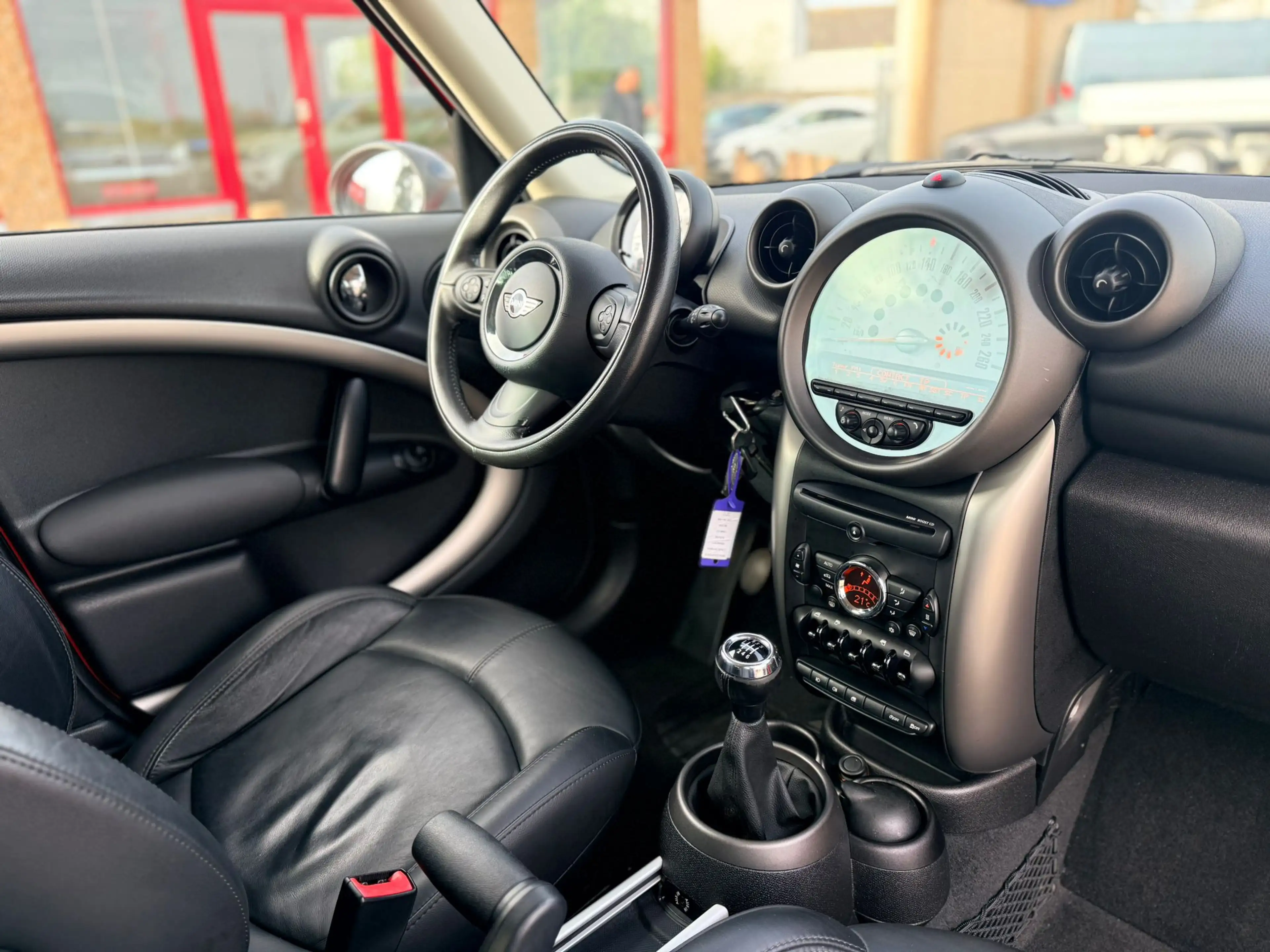 MINI Cooper D Countryman 1.6D 112CV  4X4 XENON LED  CUIR CLIM 17" — photo 9
