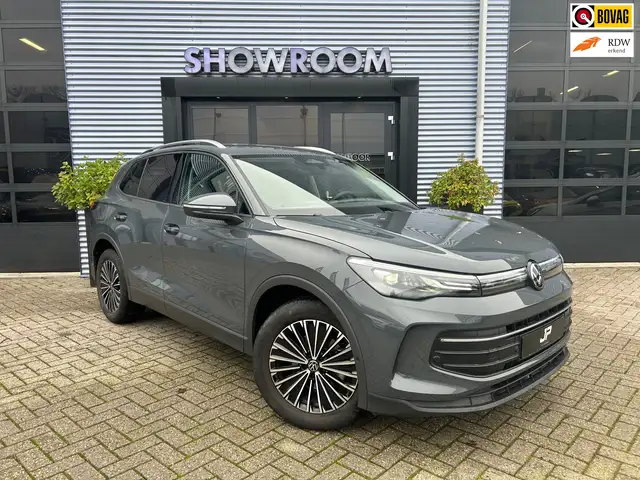 Volkswagen Tiguan 1.5 eTSI Life Edition ACC|Winterpakket|Automaat|Sf