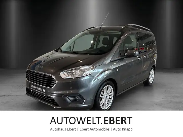 Ford Tourneo Courier Titanium