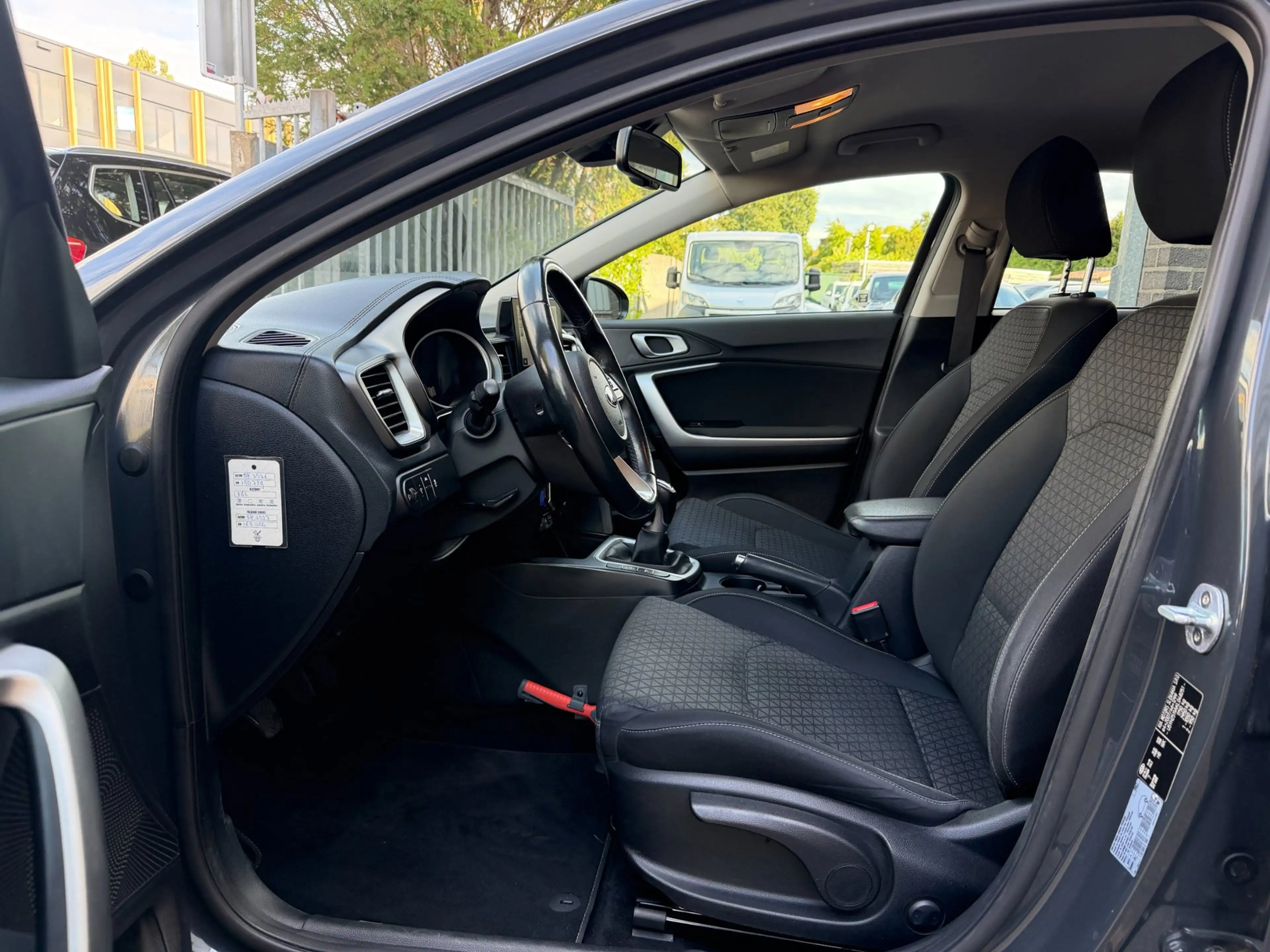 Kia Ceed / cee'd 1.0 T-GDi DynamicLine|Dealer O.H. — photo 9