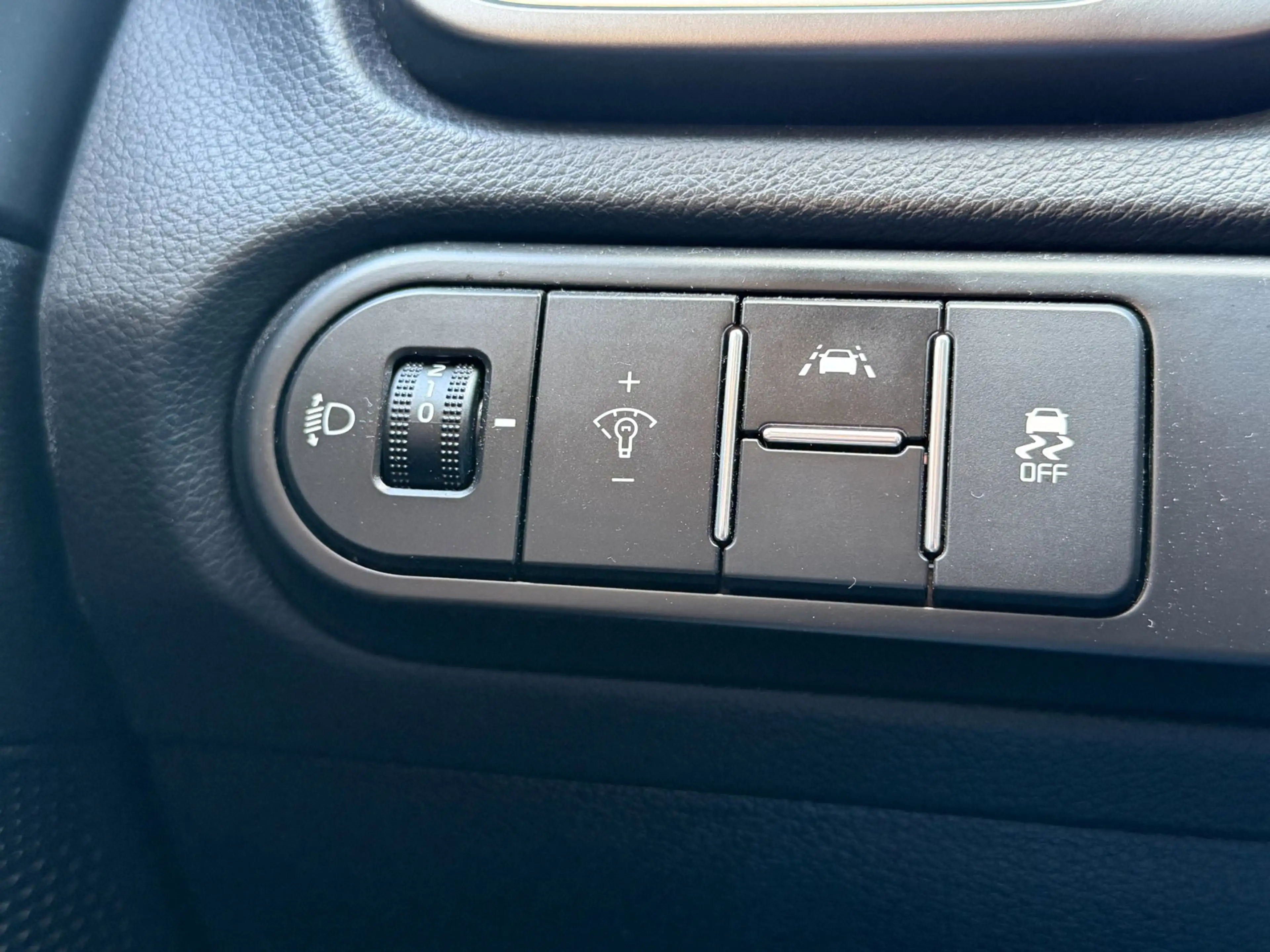 Kia Ceed / cee'd 1.0 T-GDi DynamicLine|Dealer O.H. — photo 23