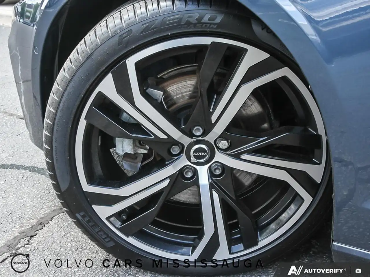 Volvo S60 снимка Volvo S60