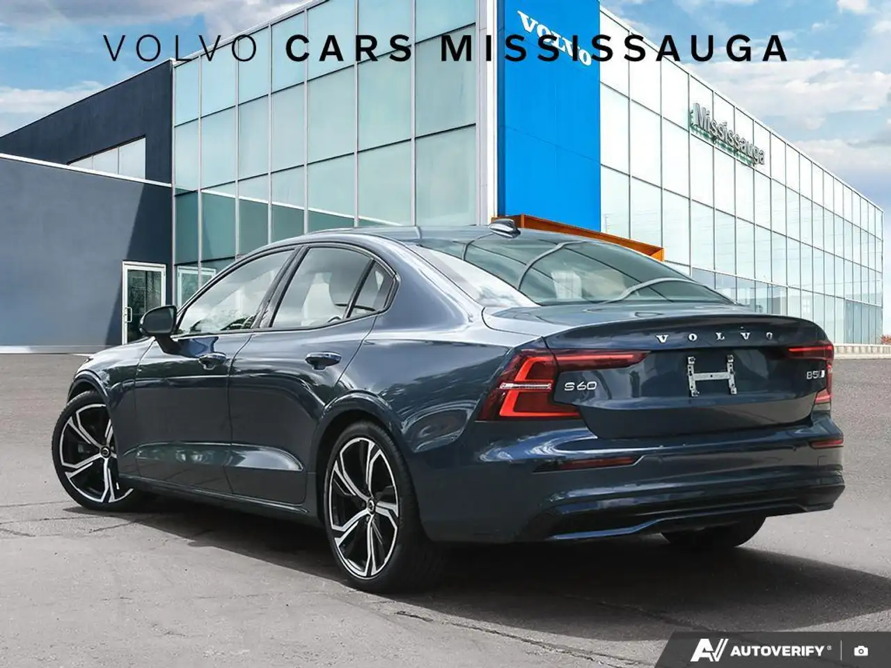 Volvo S60 снимка Volvo S60