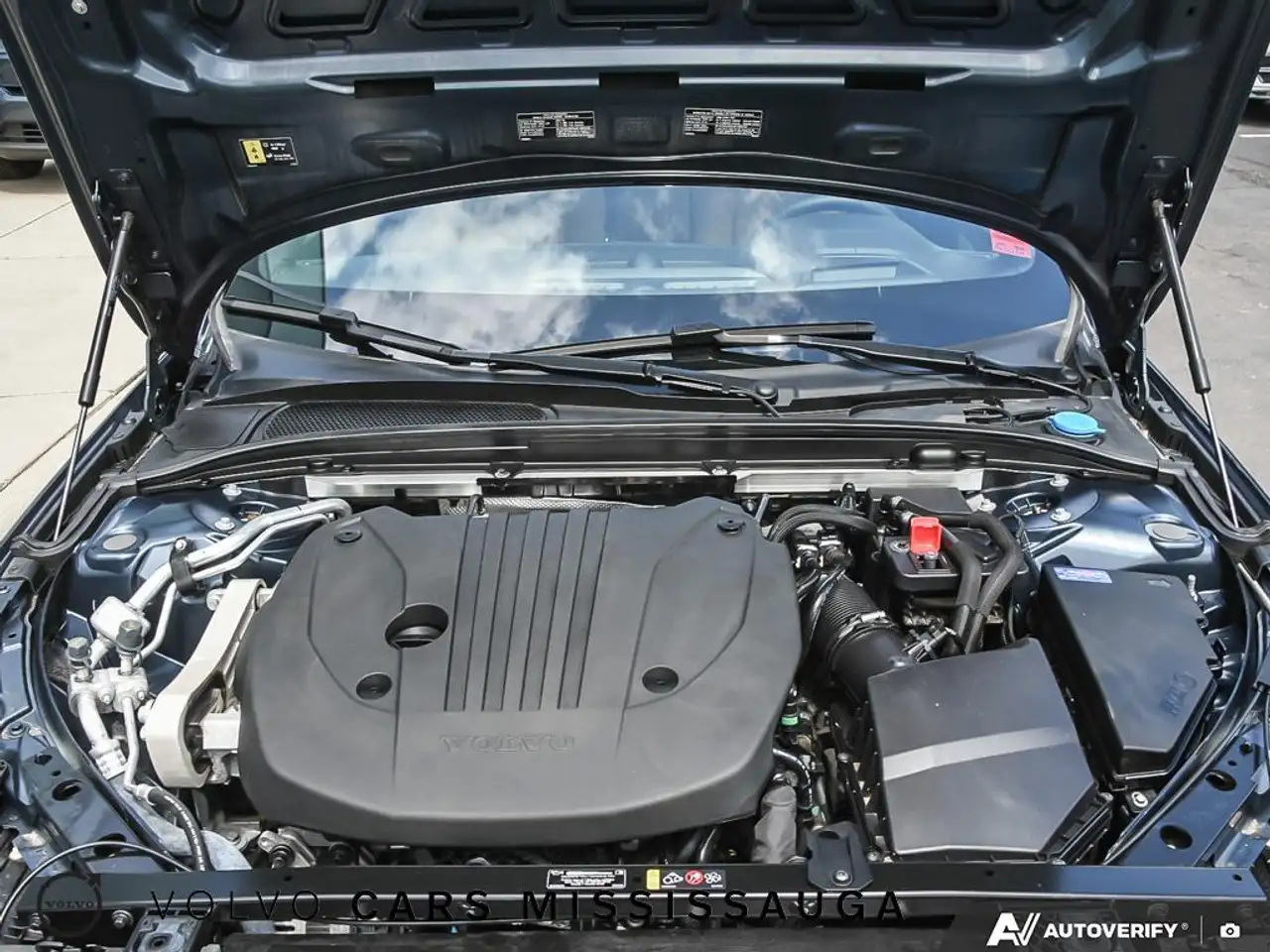 Volvo S60 снимка Volvo S60