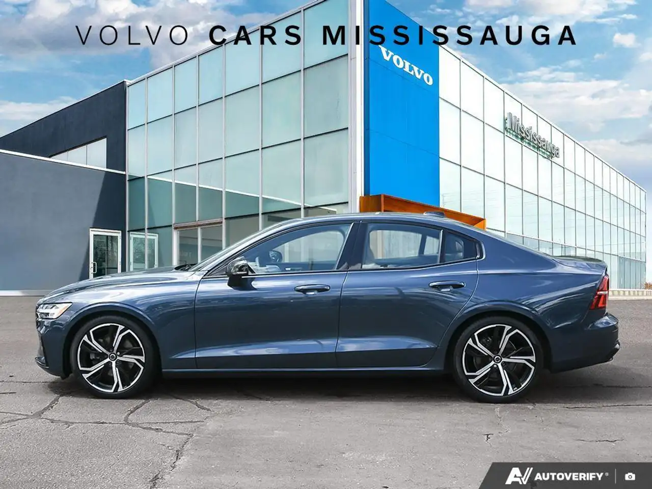 Volvo S60 снимка Volvo S60