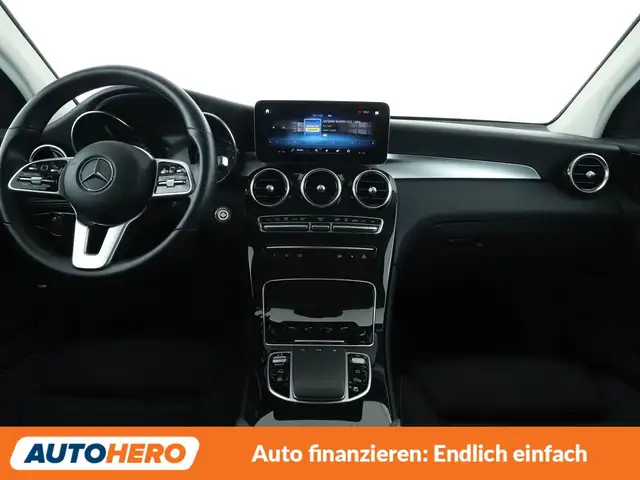 Mercedes-Benz GLC view 12