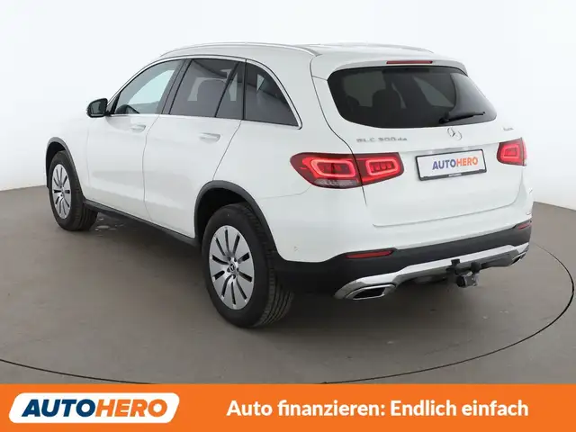 Mercedes-Benz GLC view 4