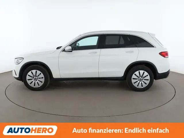 Mercedes-Benz GLC view 3
