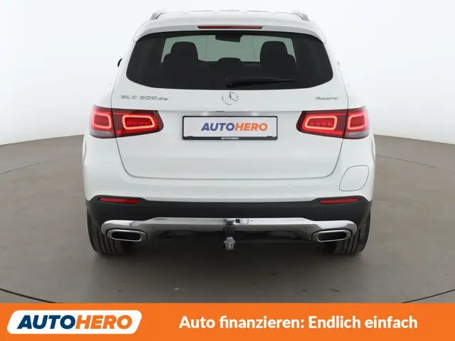 Mercedes-Benz GLC view 5