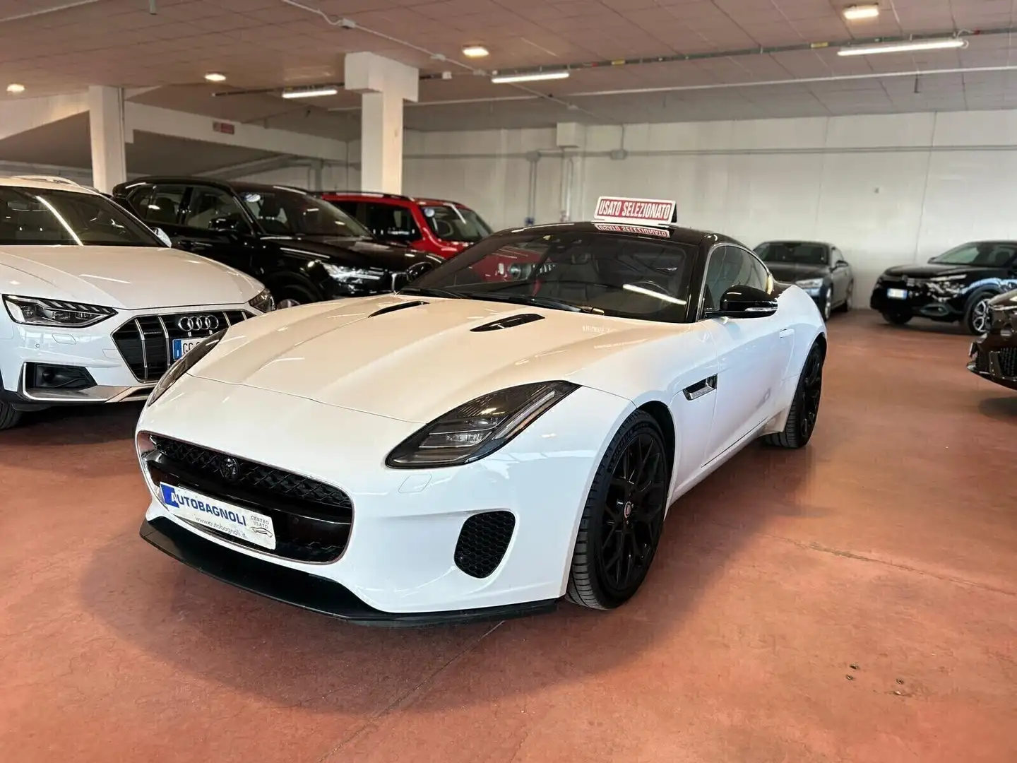 Jaguar F-Type Coupé 2.0 300 cv aut. CUP Blanc - 1