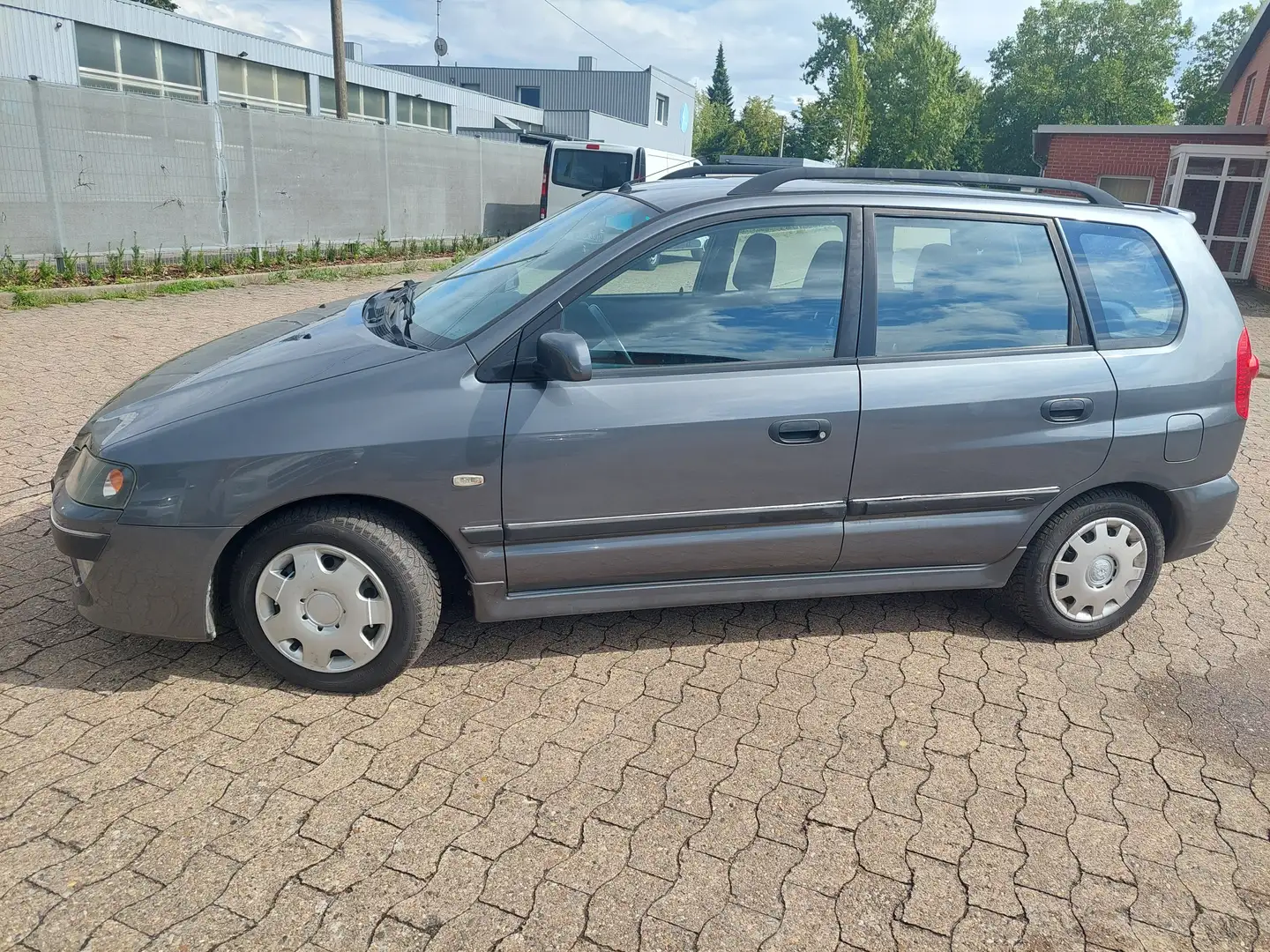 Mitsubishi Space Star Motion 1600, Klima, ZV, PDC, 4x el Fsh, 92tsd KM, Gris - 1