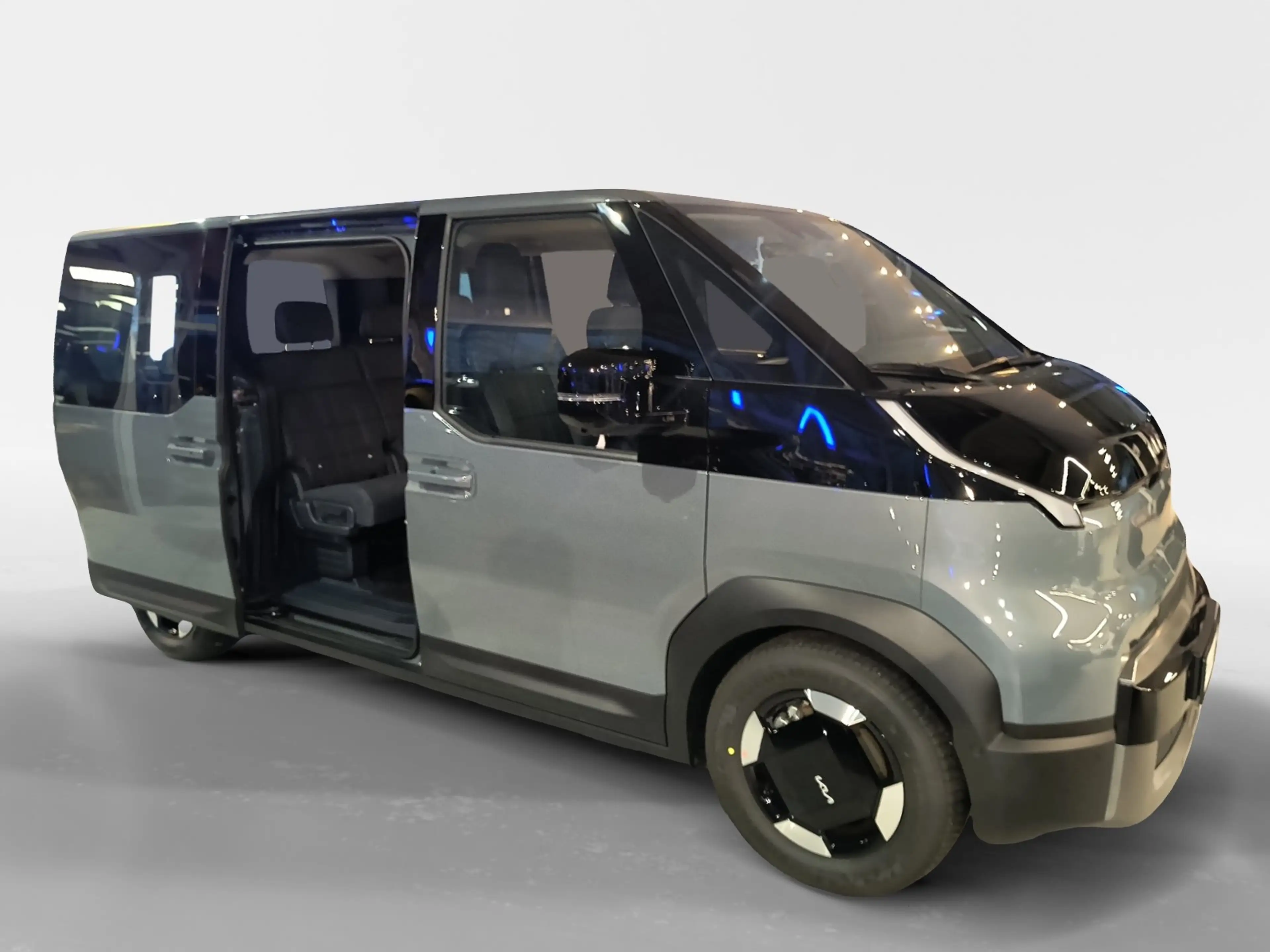 Kia PV5 Passenger Elektro 71,2 kWh Elite 360*SHZ*ACC — photo 6