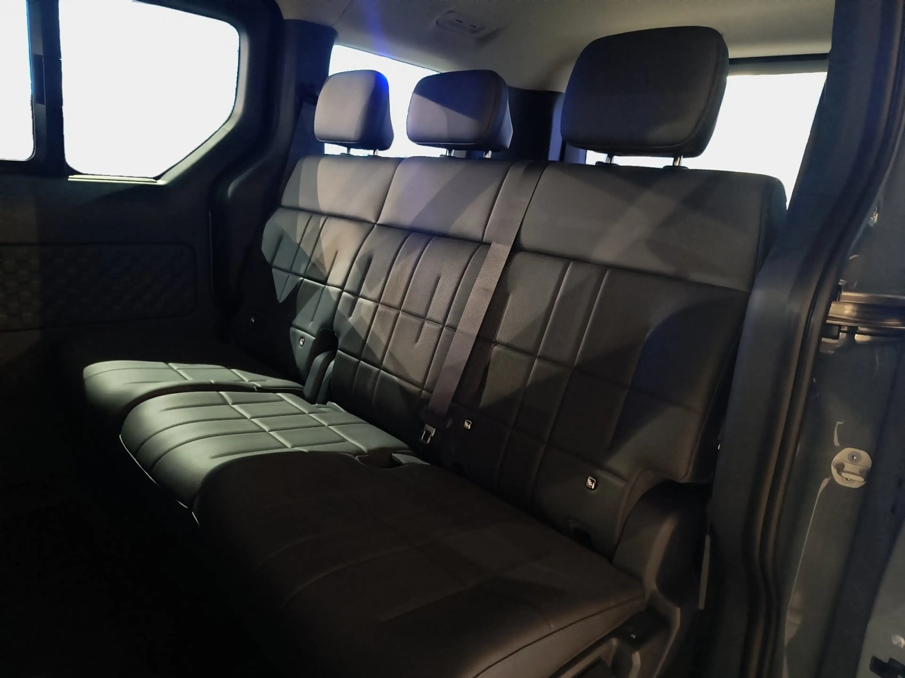 Kia PV5 Passenger Elektro 71,2 kWh Elite 360*SHZ*ACC — photo 10