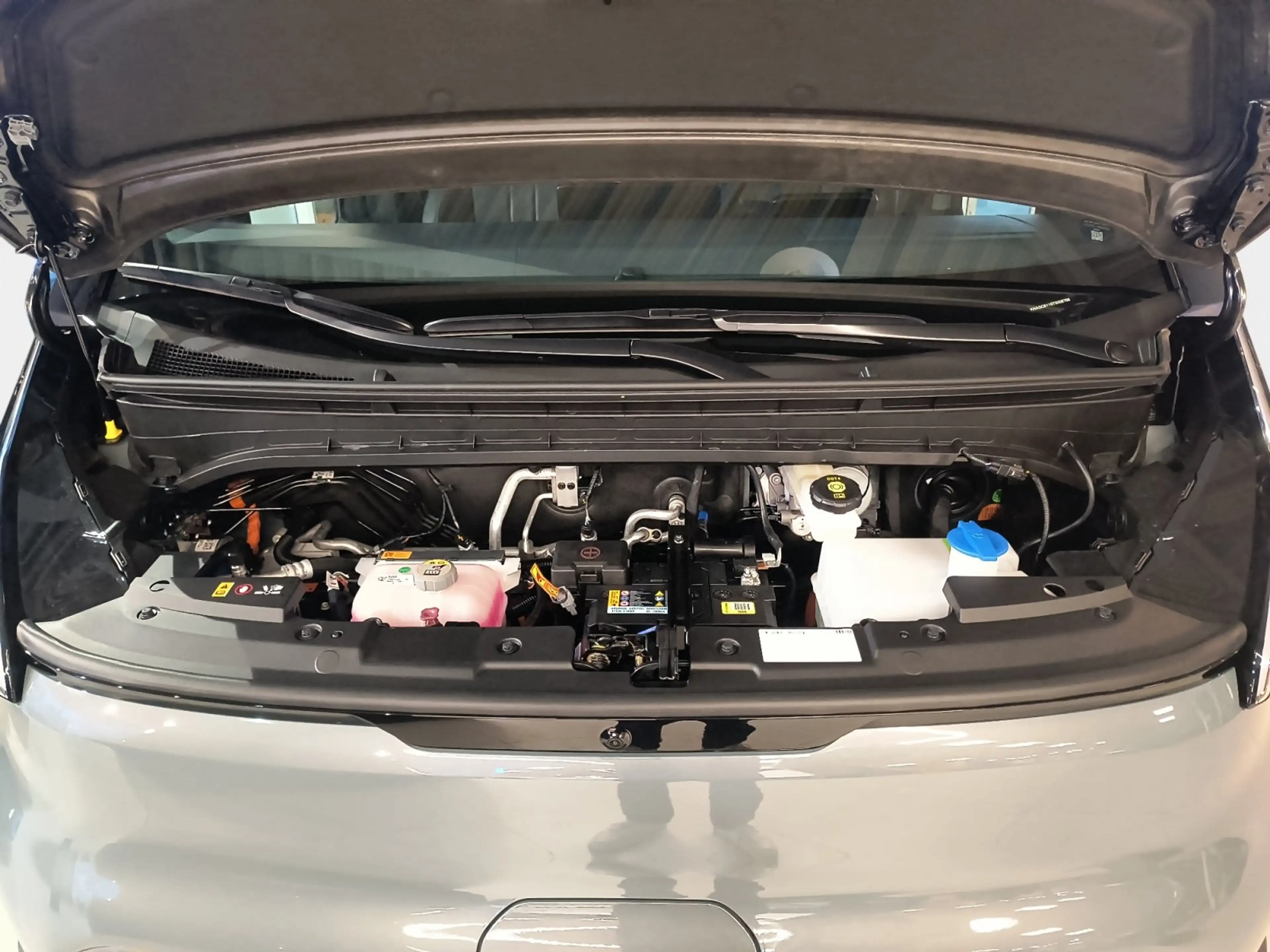 Kia PV5 Passenger Elektro 71,2 kWh Elite 360*SHZ*ACC — photo 13