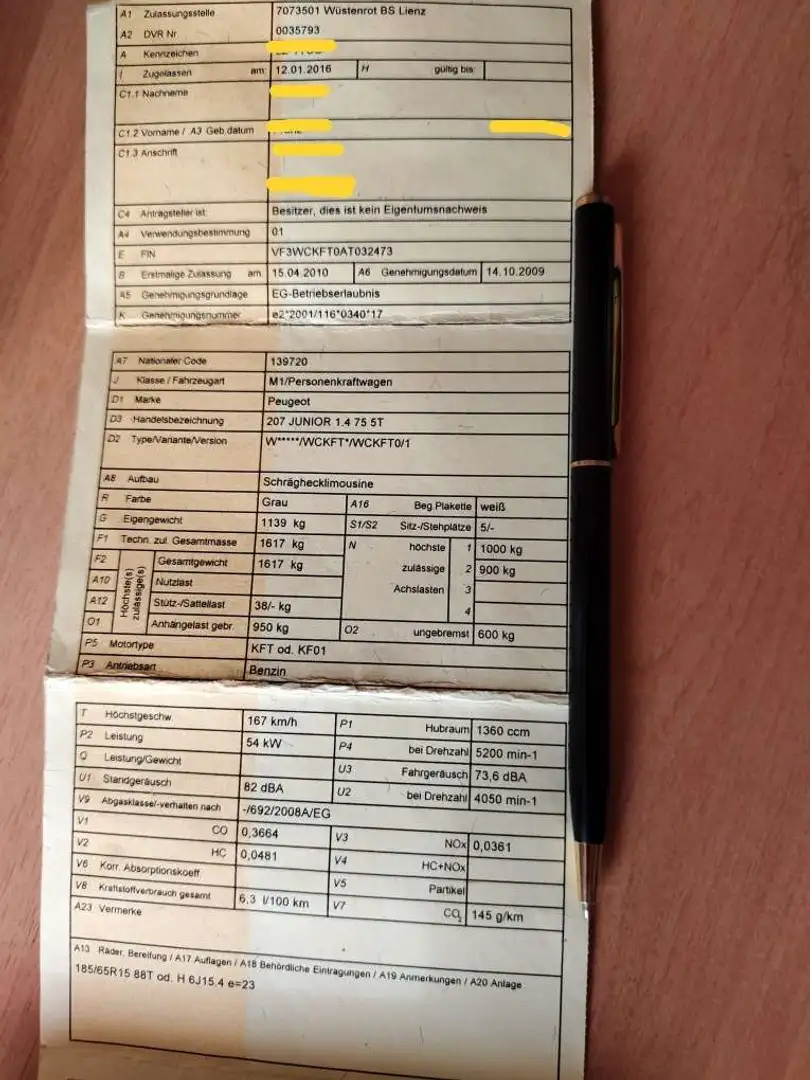 Peugeot 207 207 Junior 1,4 Junior Grau - 1