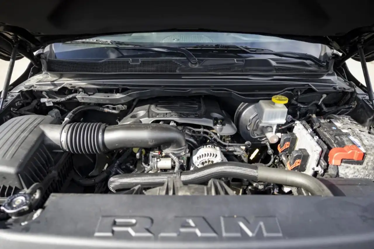 RAM 1500 снимка RAM 1500