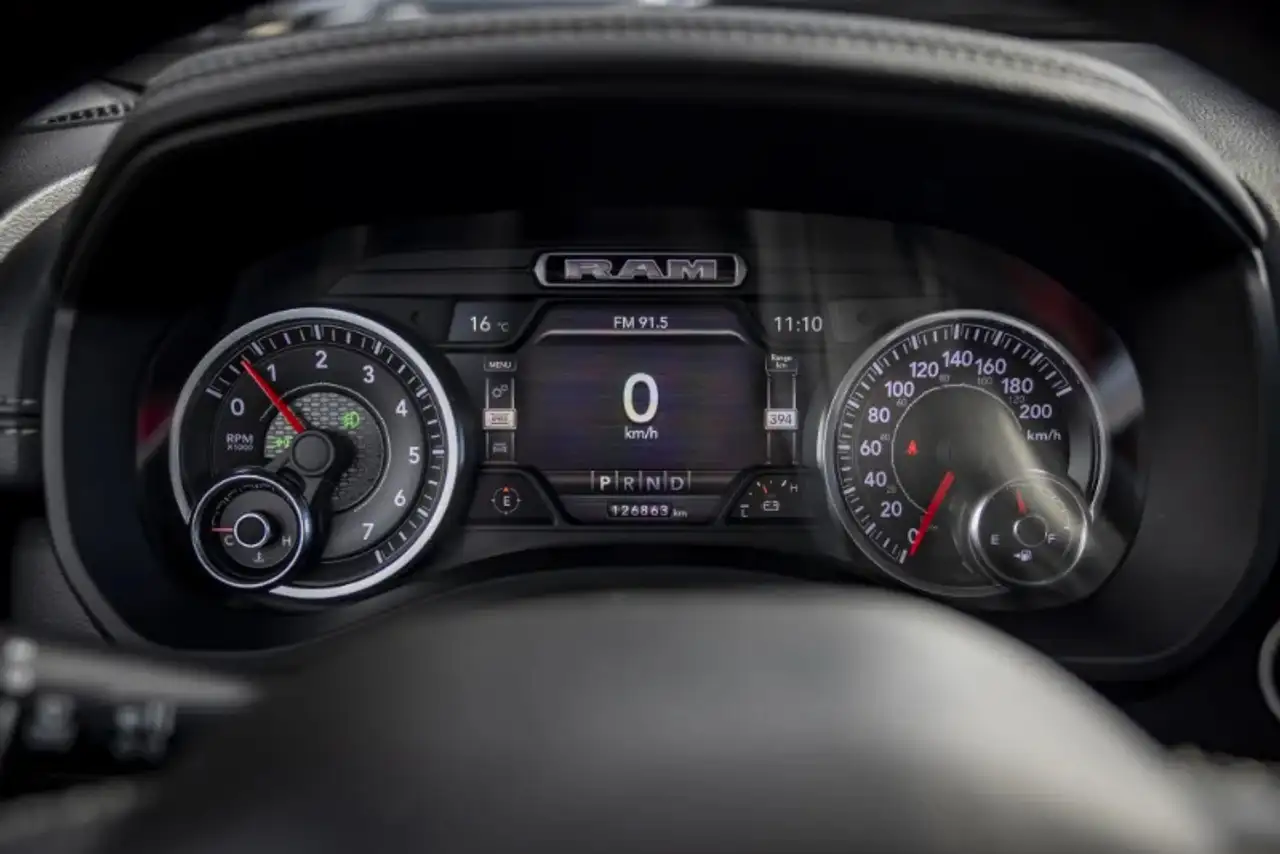 RAM 1500 снимка RAM 1500