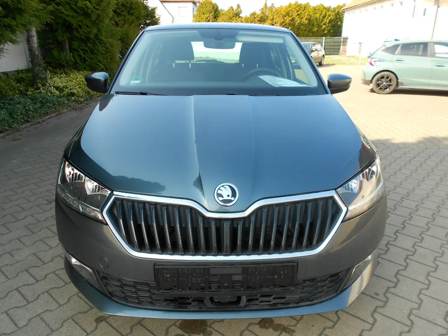 Skoda Fabia Kamera,Tempomat + ACC,Sitzheizung,Multilenkrad.... Grau - 2