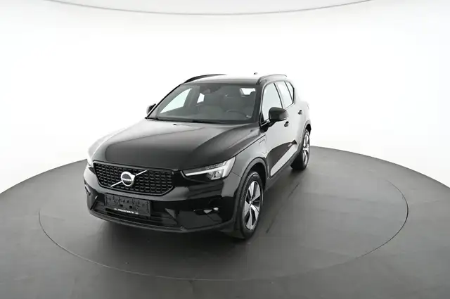 Volvo XC40 view 11