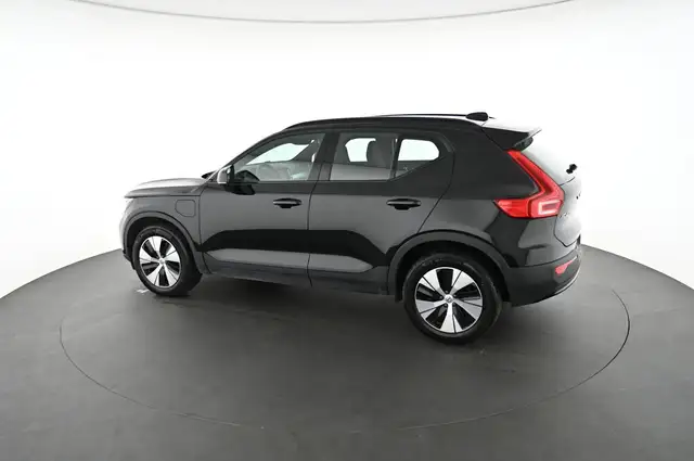 Volvo XC40 view 7