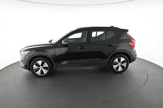 Volvo XC40 view 5