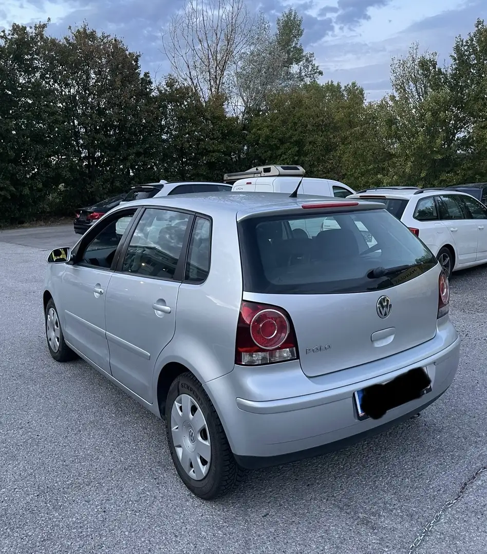 Volkswagen Polo Edition 1,2 Grau - 2